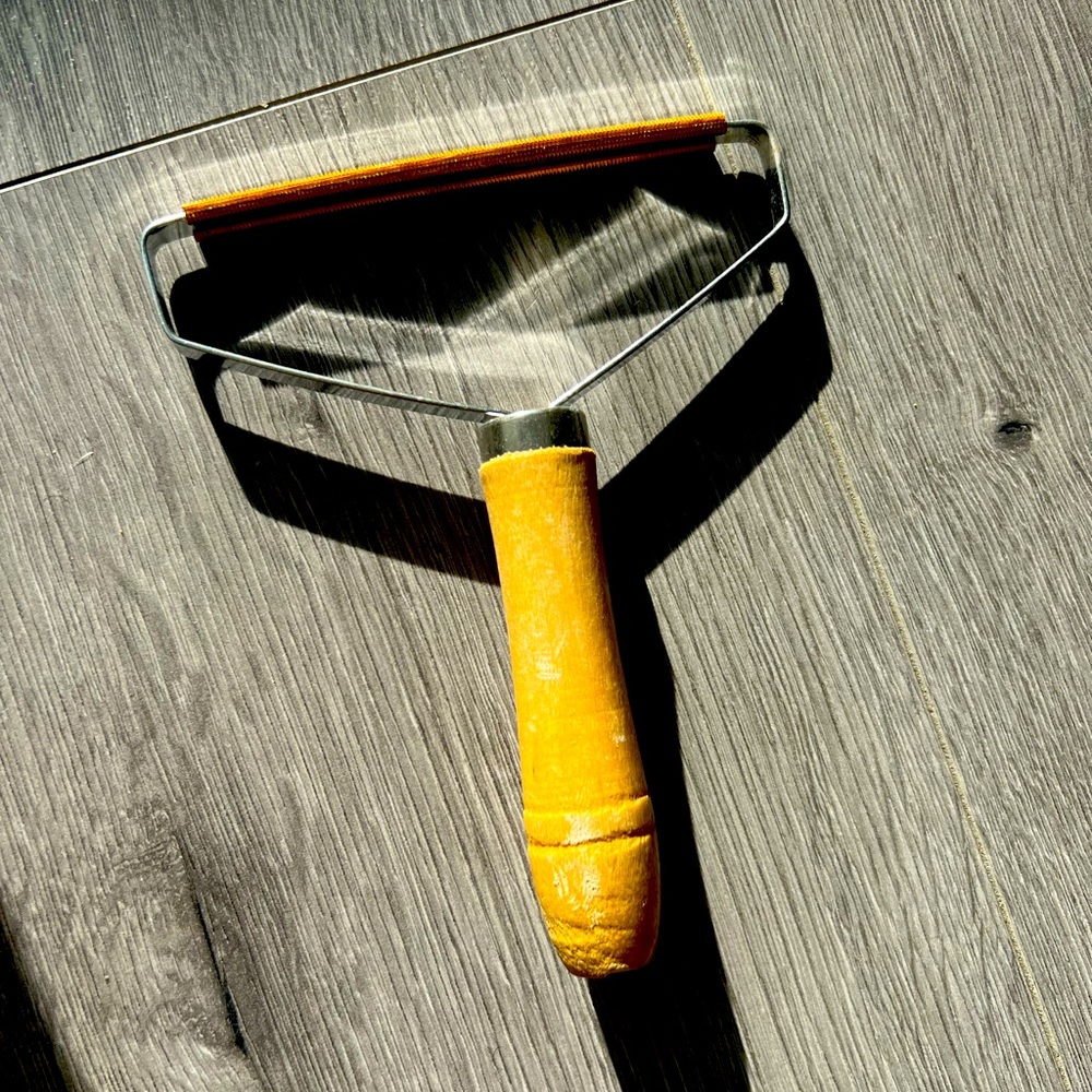 Per hair carpet cleaner